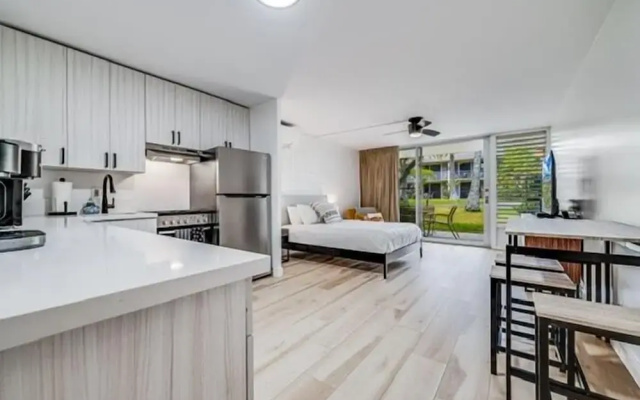 Napili Shores C117 Condo by Redawning