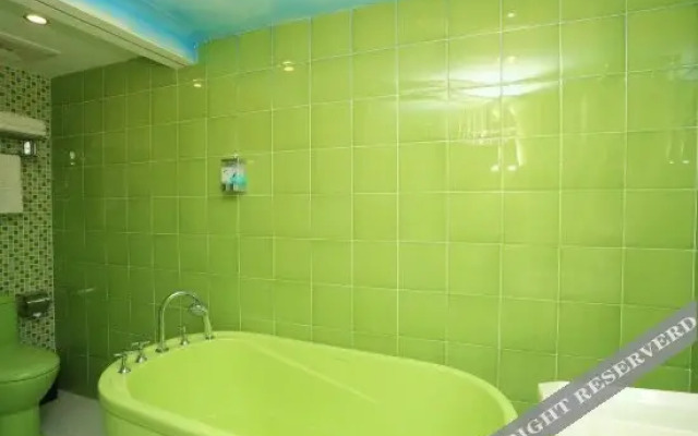 Yixinyuan Theme Hotel