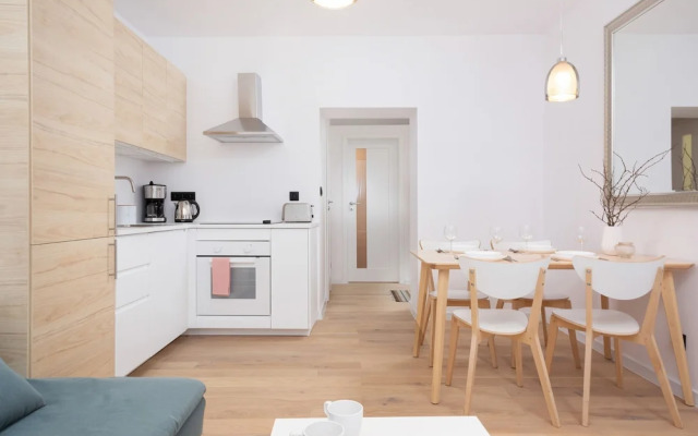 Stępińska Apartment Warszawa by Renters