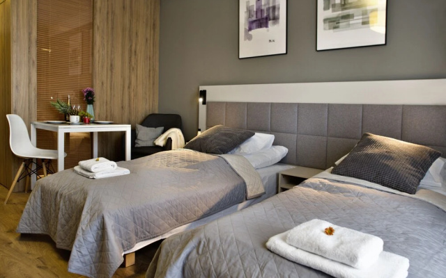 Dobrolin IV by PO Apartments Group