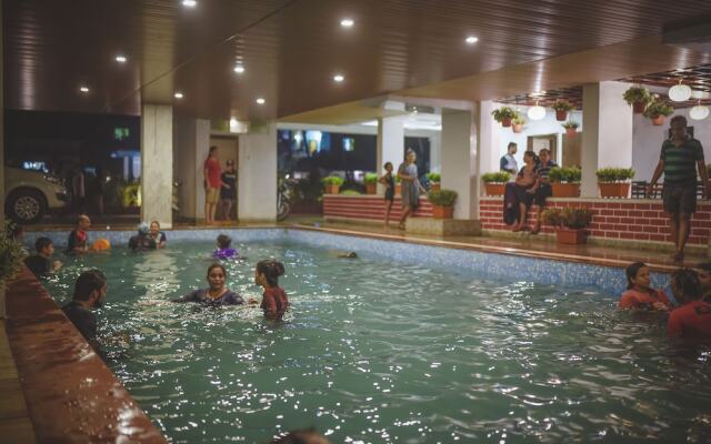 White House Beach Resort