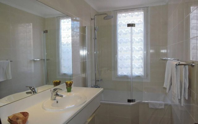 Hotel Regina Cannes