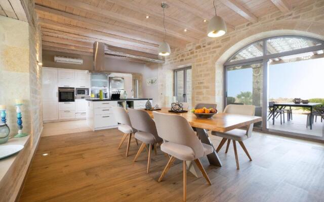 Villa Aurora Luxurius Living