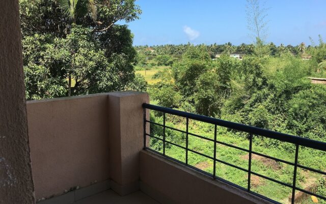 OYO 7001 StayOut Parth Inn