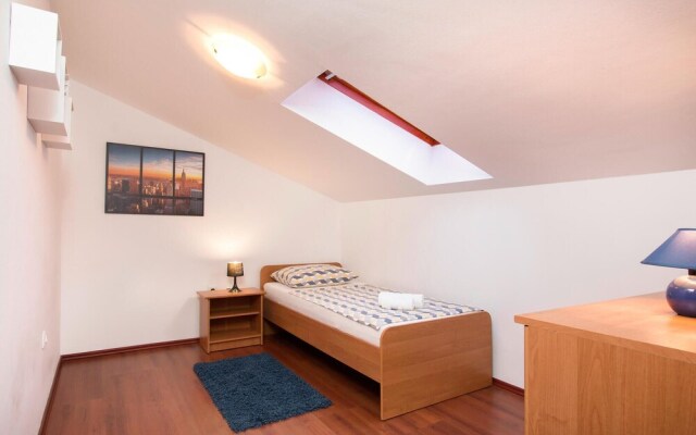 Awesome Home in Volme With Wifi and 2 Bedrooms
