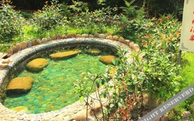 Yudai Longquan Hot Spring Hotel