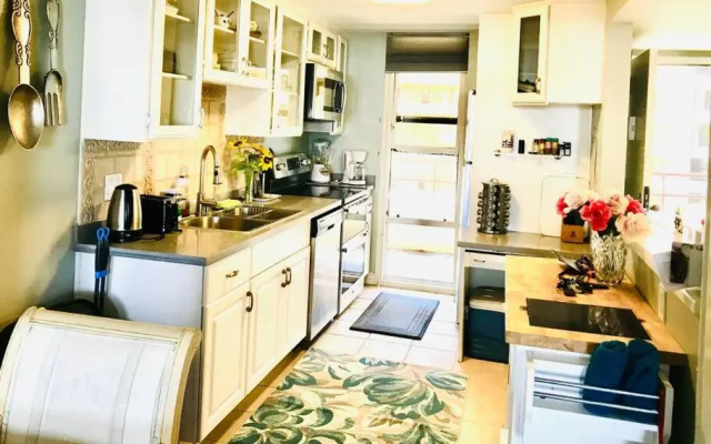 Luxury 1 BD & 1BR with Fantastic marina view