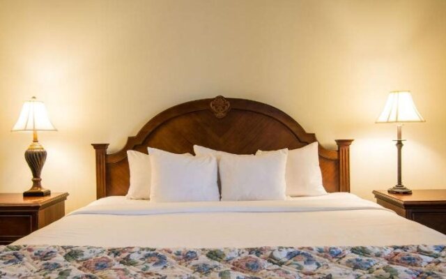 Fort Harrison State Park Inn