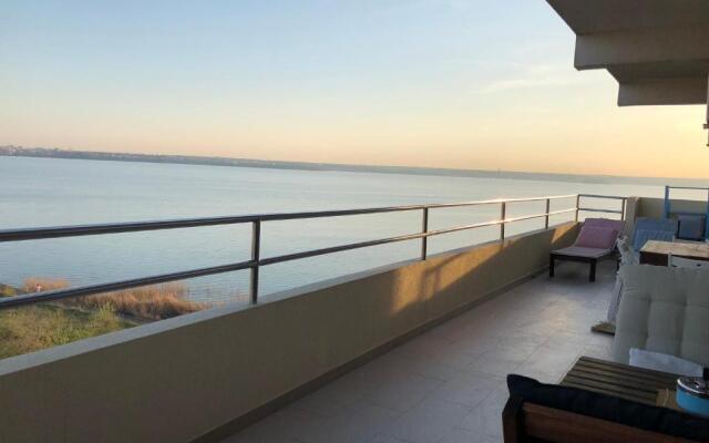 3 rooms superview apartment