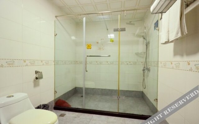 Wuhan Weilong Hotel