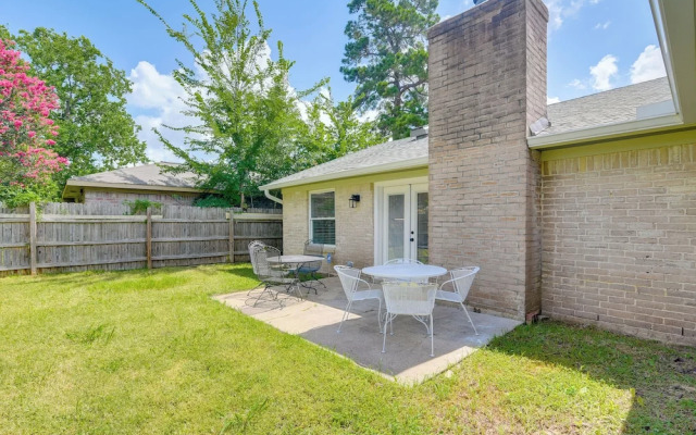 Golf & Get Outside - Family Home in Houston!
