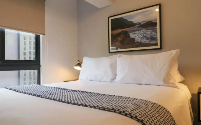 w Extraordinary 2BR w Balcony in Miraflores