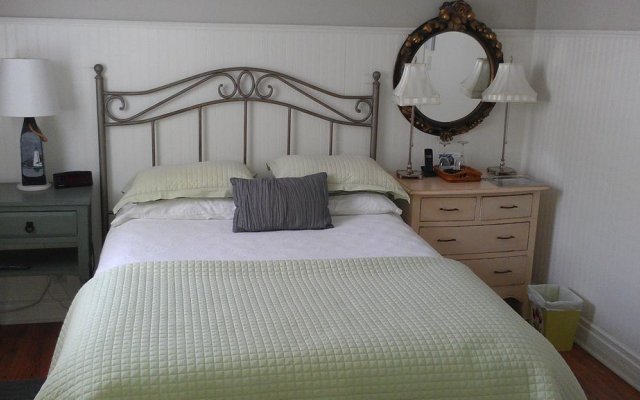 Mahone Bay Bed and Breakfast