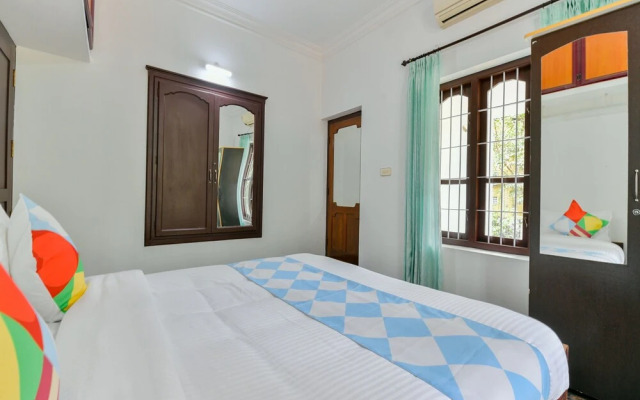 OYO 17351 Home Hill View 2BHK Chembothara