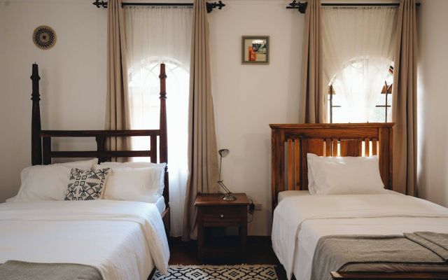 Naibor Villa