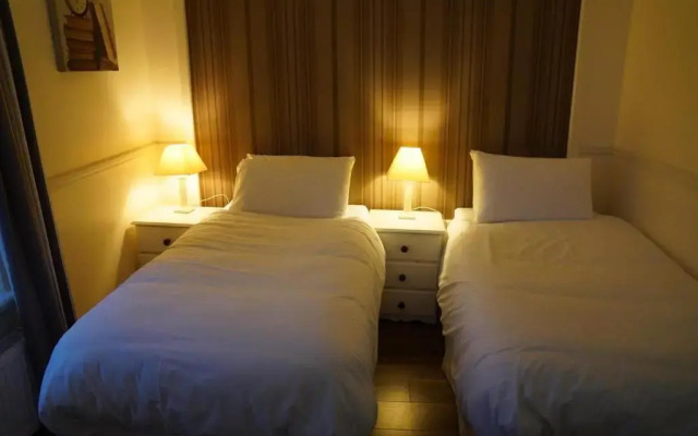 The Fleet Inn Guesthouse & Restaurant