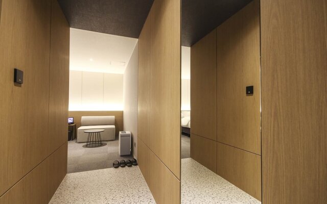 Busan Sasang The Van Hotel