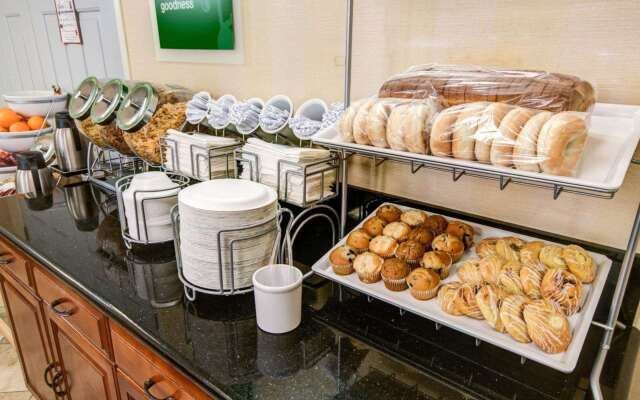 Comfort Inn Redding Near I-5