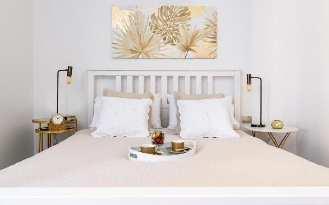 Lora Como Apartment