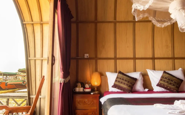 Bamboo Bungalow