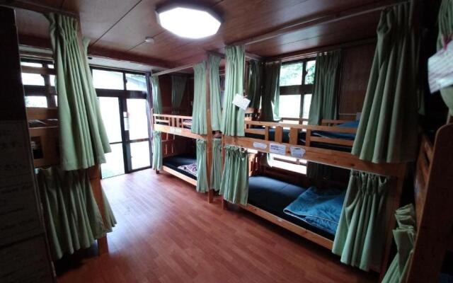 Kerama Backpackers