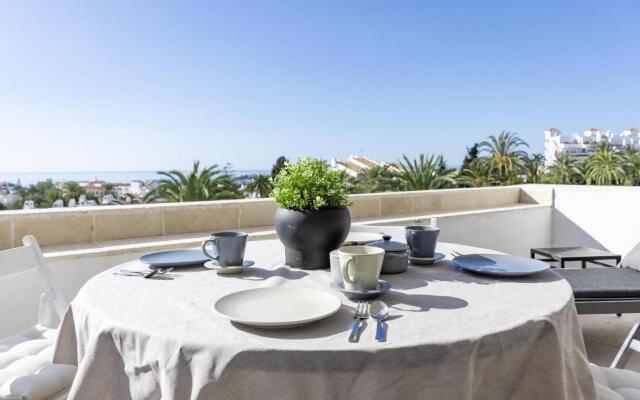 MA2- Sea views, walking distance to Puerto Banus