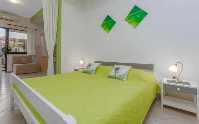 Studio Apartments Romina