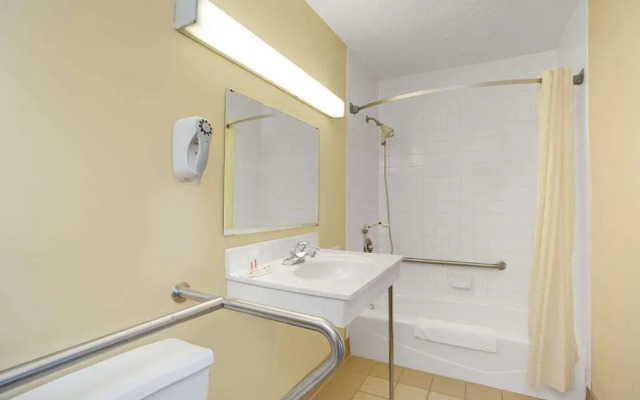 Days Inn Perryville