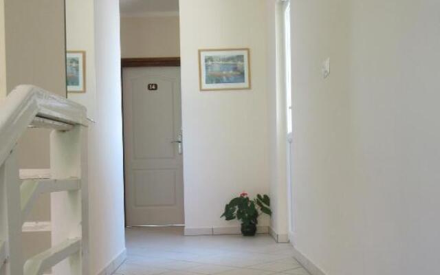 Süle Apartments & Rooms