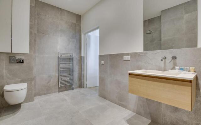 152 Suite Sylvie Superb Studio PMR Paris