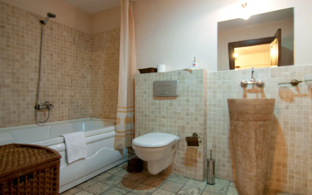 Villa Sphendone Suites