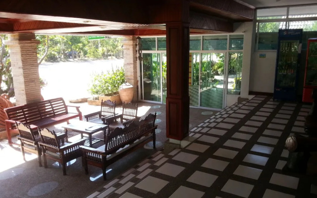 Thongpaeka Hotel