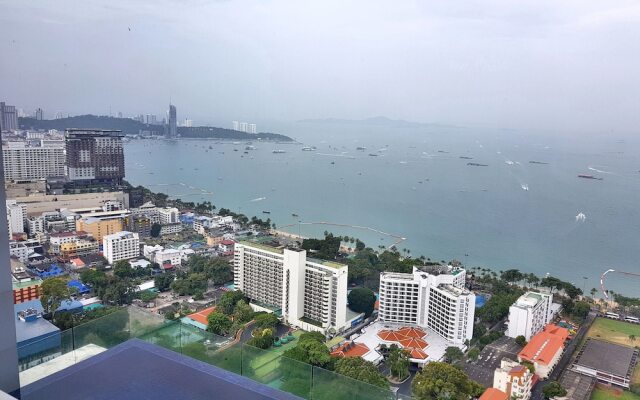 2BR Centric Sea 843 by Pattaya Holiday