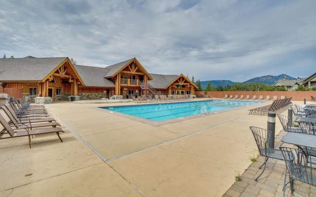 Cozy Ronald Retreat w/ Community Amenities!