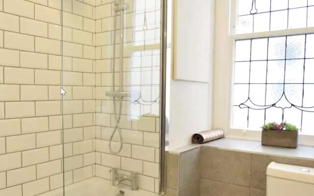 The Coach House - yourapartment