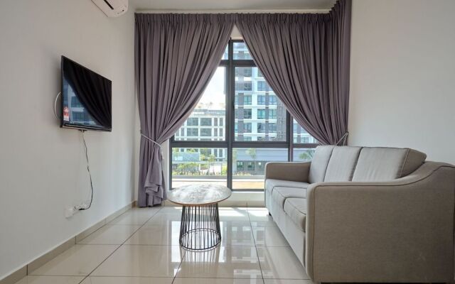 OYO Home 1135 Magnificent 1BR Kenwingston