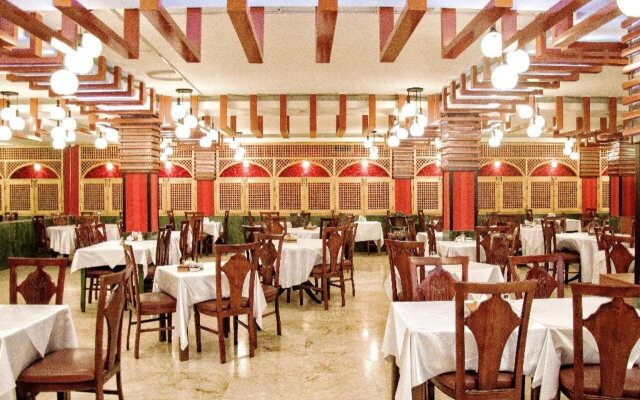 Ferdowsi International Grand Hotel