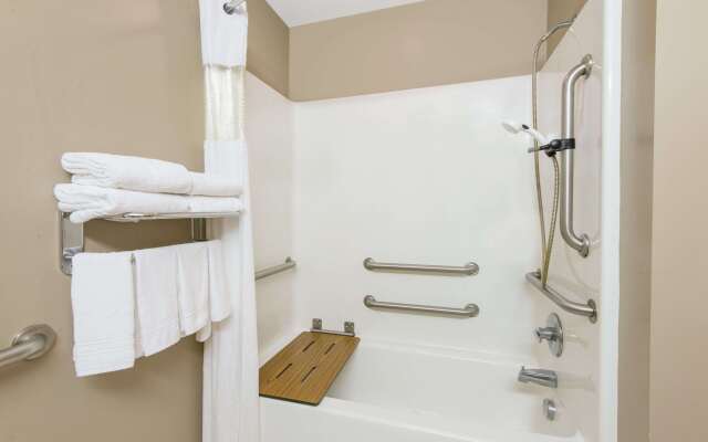 Microtel Inn & Suites by Wyndham Hazelton/Bruceton Mills