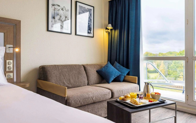 37 Lodge La Défense Courbevoie - Image 4