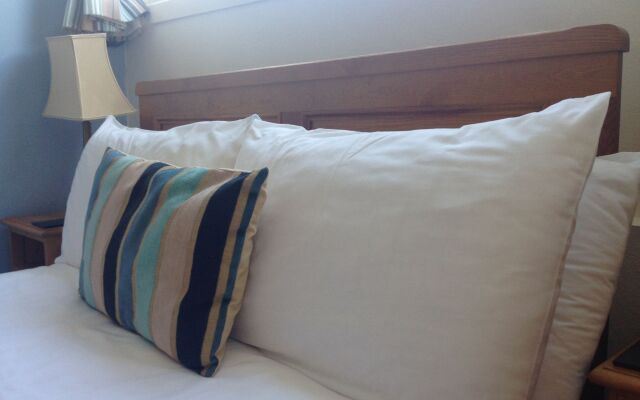 Invergarry Room Only Guest House