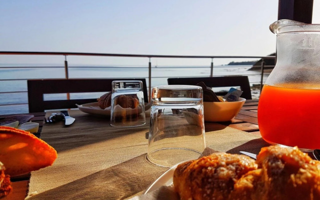 Brezza Marina Guesthouse