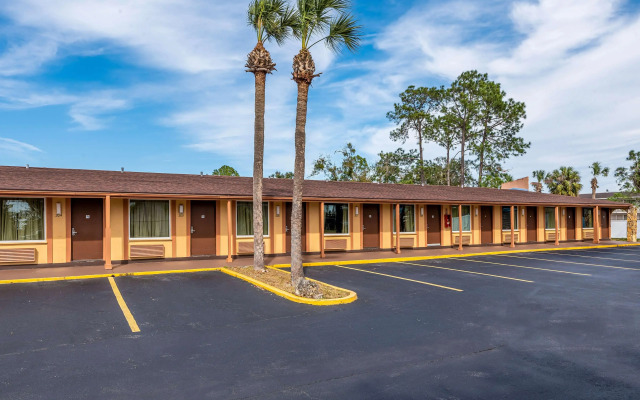 Super 8 by Wyndham Kissimmee-Orlando