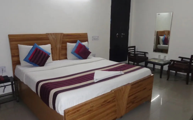 Hotel Akash Palace