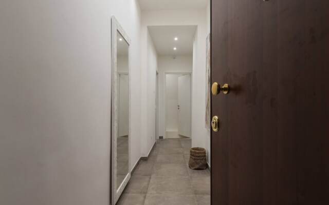 Vatican Suite 2 Levels Completely Renovated
