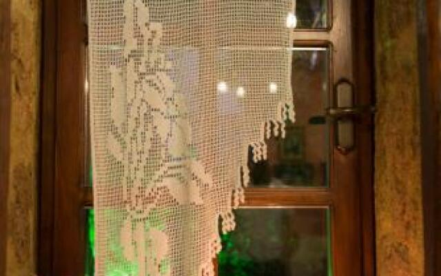 Varosi Guesthouse