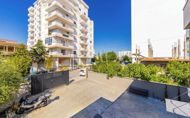 Zoe's Villa 201