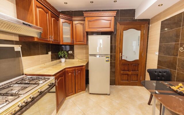 Hibiscus Haven Suite