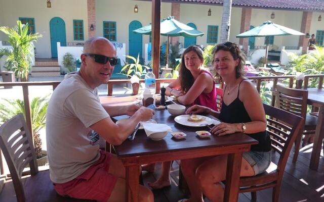 White Coconut Cottage