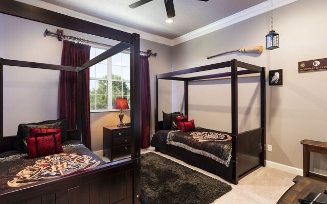 Paradise Landing 4 Bed 4 Bath Home Pool Home by RedAwning