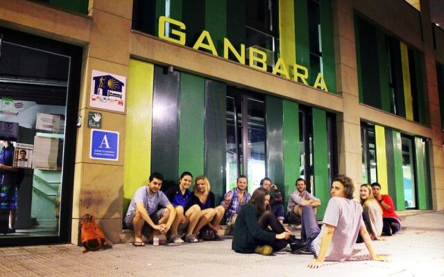 Ganbara Hostel